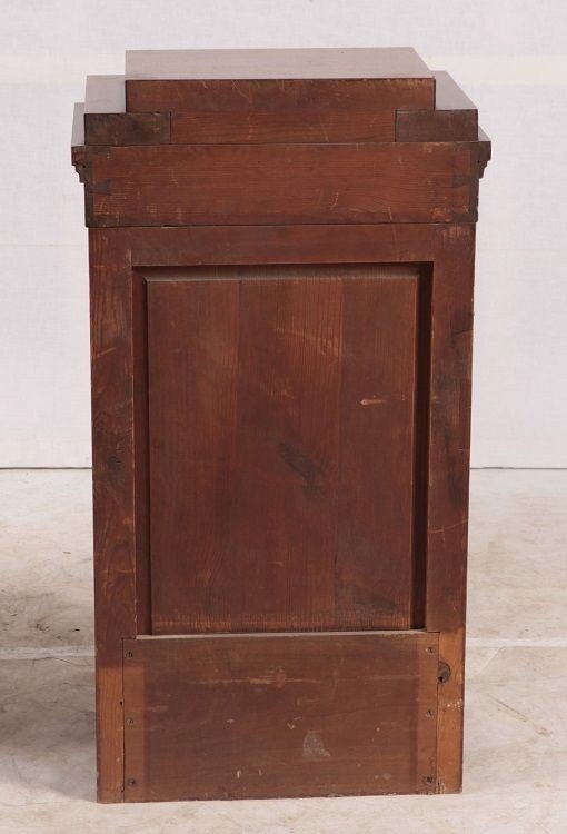 Coppia di comodini Nord Europa della seconda metà 1800, stile Biedermeier, in legno di mogano. -photo-2