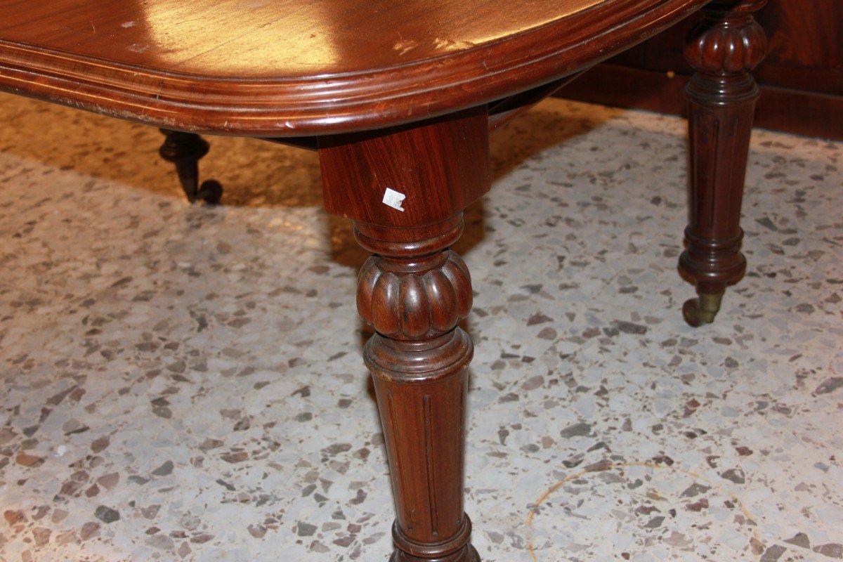 Tavolo allungabile inglese della seconda metà 1800 stile Vittoriano in legno di mogano-photo-1