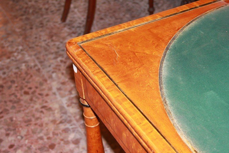 Tavolino da gioco stile Sheraton del 1800 in legno di acero-photo-1
