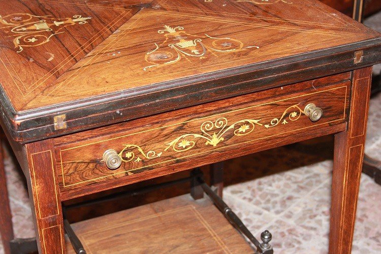 Tavolino da gioco a fazzoletto inglese stile Vittoriano della seconda metà del 1800-photo-3