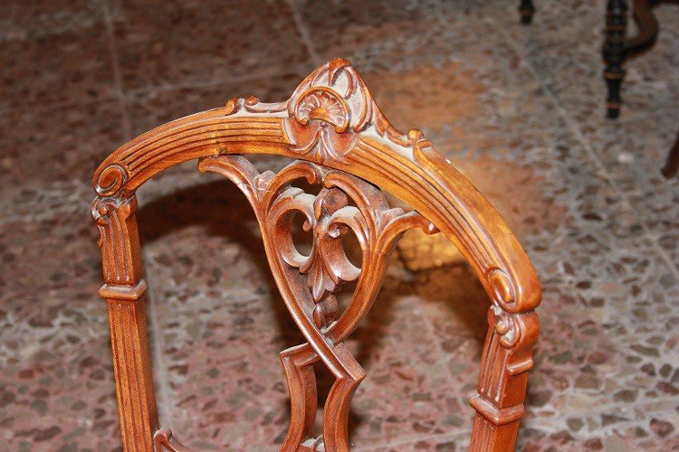 Gruppo di 4 sedie in legno di noce con motivi di intaglio XIX secolo Stile Vittoriano-photo-3