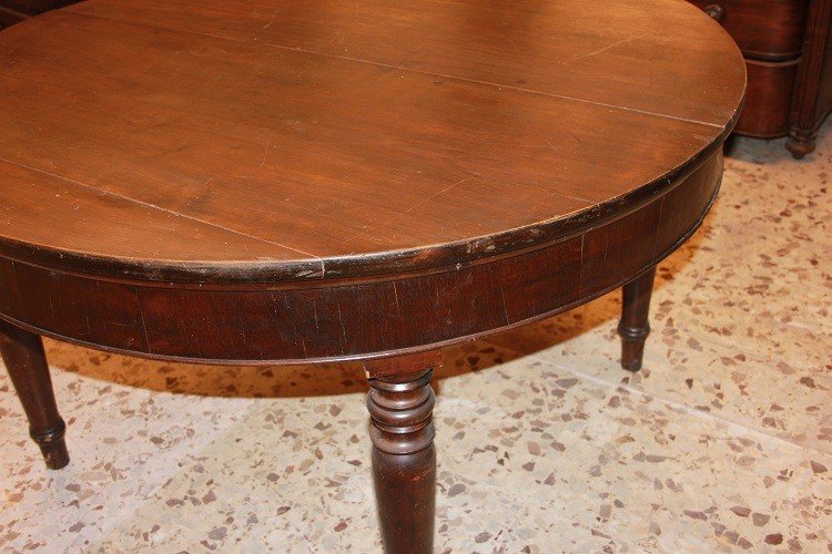 Grande tavolo circolare allungabile di inizio 1800 in legno di noce-photo-2