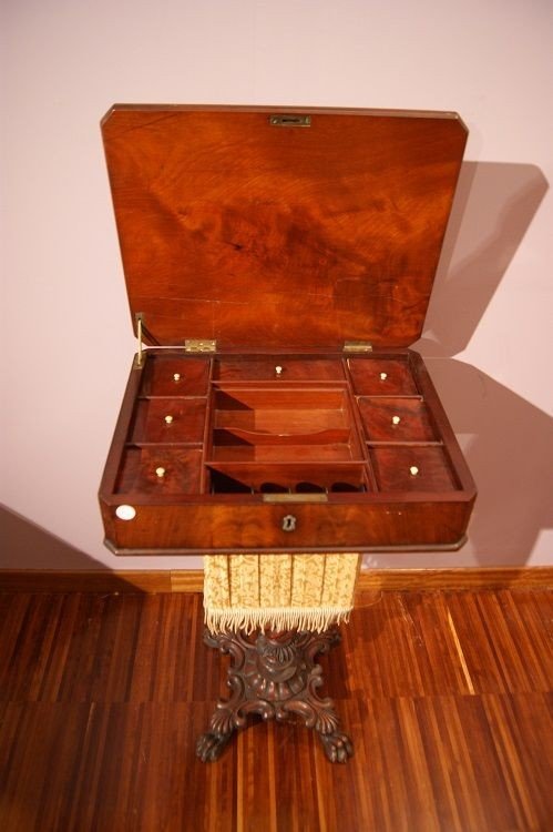 Particolarissimo Tavolino da lavoro Carlo X svuota tasche del 1800-photo-4