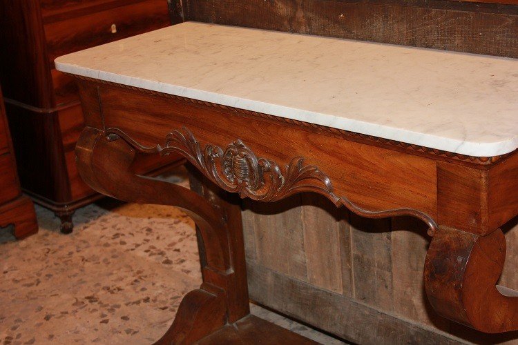 Consolle francese stile Luigi Filippo in legno di noce con piano in marmo cassetto e motivi di -photo-2