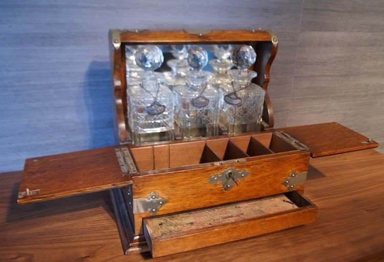 Scatola porta liquori inglese della seconda metà del 1800, in legno di rovere-photo-2