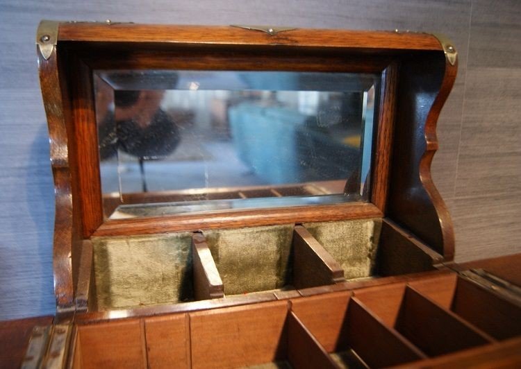 Scatola porta liquori inglese della seconda metà del 1800, in legno di rovere-photo-4
