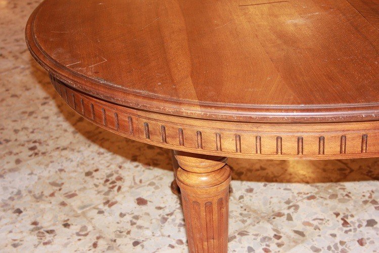 Tavolo francese ovale allungabile di fine 1800, stile Luigi XVI, in legno di noce-photo-3
