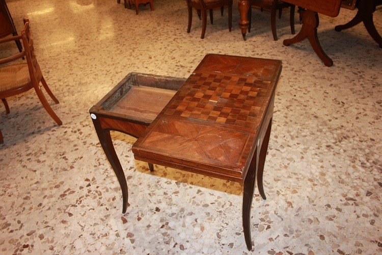 Tavolino da gioco francese di inizio 1800, stile Luigi XV, in legno di palissandro -photo-1