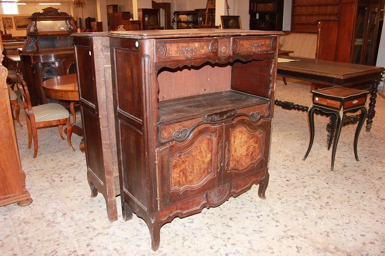 Credenza provenzale del 1700 in legno di noce e radica di noce con 2 ante e vano a giorno impre-photo-2