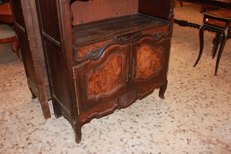 Credenza provenzale del 1700 in legno di noce e radica di noce con 2 ante e vano a giorno impre-photo-4