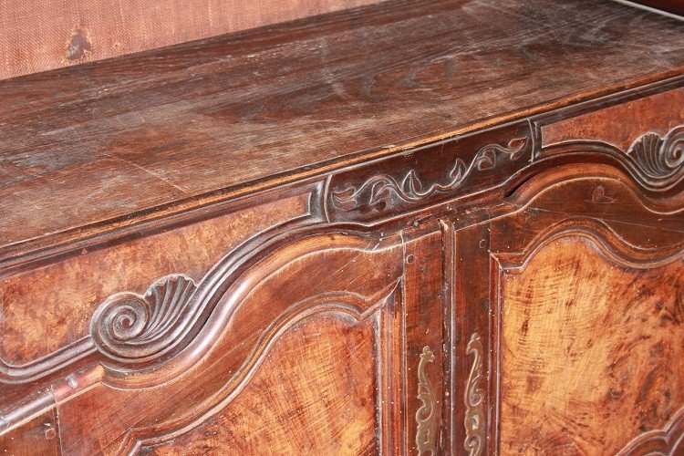 Credenza provenzale del 1700 in legno di noce e radica di noce con 2 ante e vano a giorno impre-photo-1