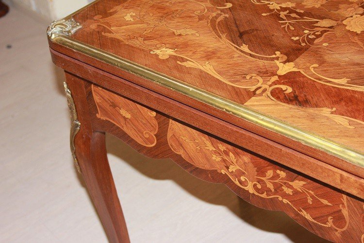 Tavolino da gioco francese della seconda metà del 1800, stile Luigi XV, in legno di mogano -photo-4