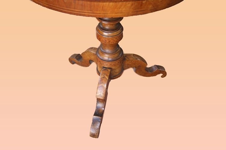Tavolino sorrentino circolare italiano della prima metà del 1800 in legno di noce-photo-4
