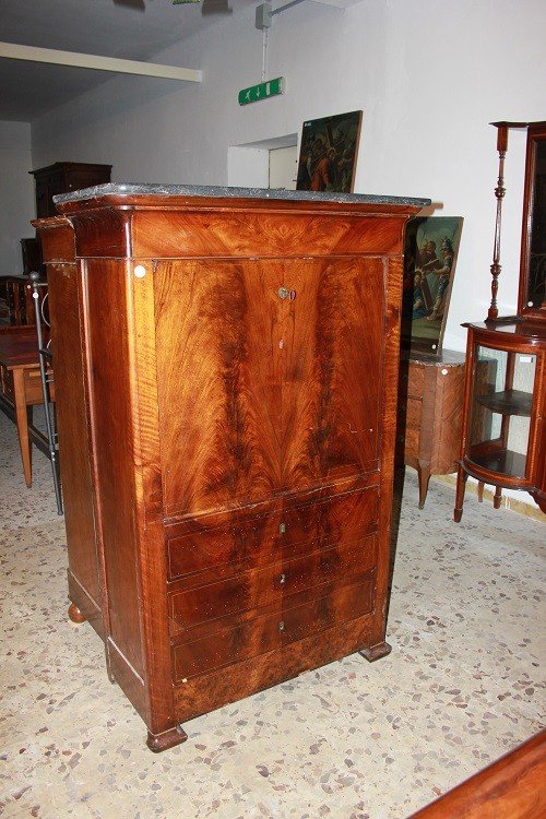 Secretaire Carlo X di metà 1800 in mogano con filetto di intarsio