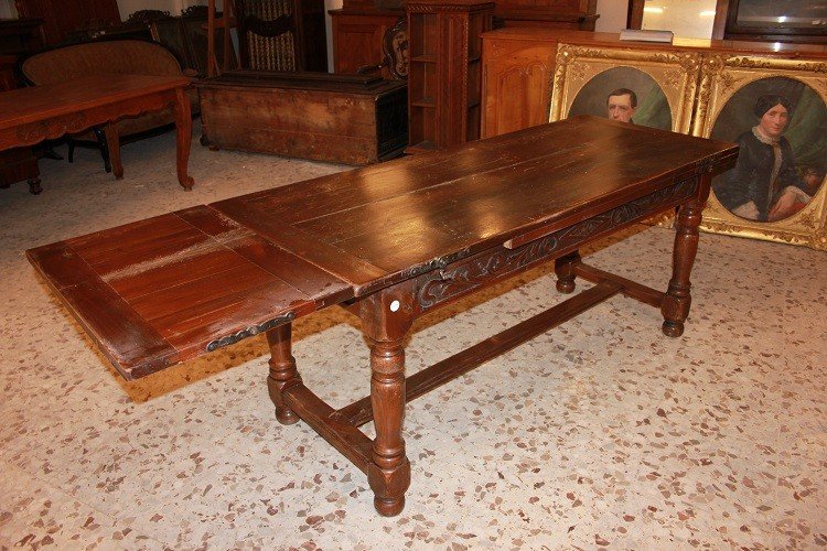 Grande tavolo allungabile francese di inizio 1800, stile Rustico, in legno di noce-photo-3