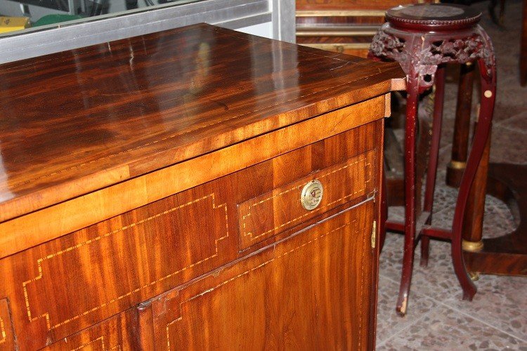 Credenza piattaia olandese di inizio 1800 stile Luigi XVI in legno di mogano e piuma di mogano-photo-4