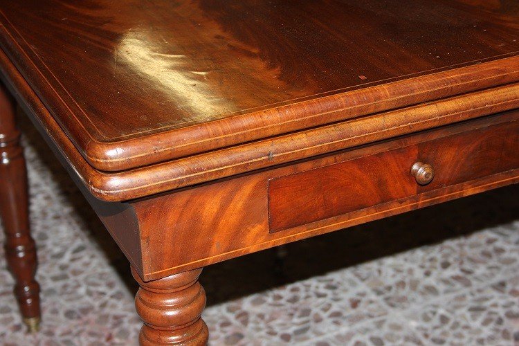 Tavolino con alette francese di metà del 1800, stile Carlo X, in legno di mogano e mogano-photo-1