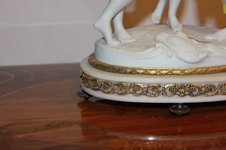 Gruppo scultoreo Veneri francese in Porcellana Biscuit del 1800-photo-4
