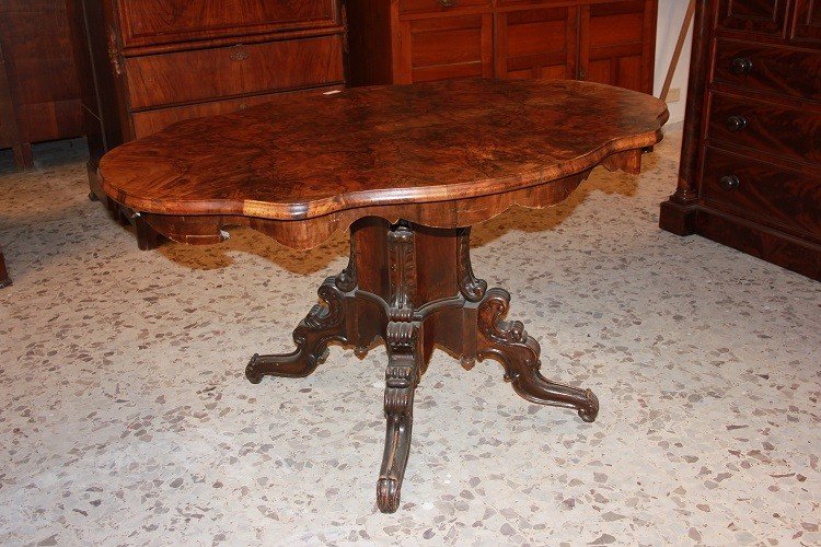 Tavolo inglese della prima metà de 1800, stile Regency, in legno di noce e radica di noce-photo-2