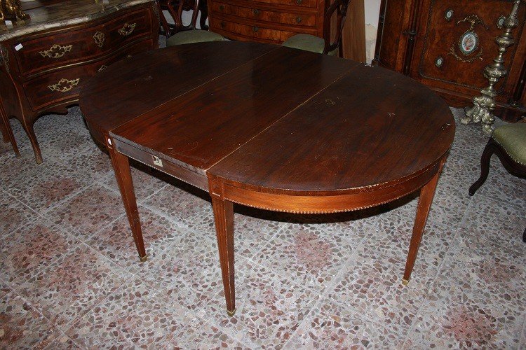 Tavolo ovale inglese stile Vittoriano in legno di mogano con 6 gambe-photo-1