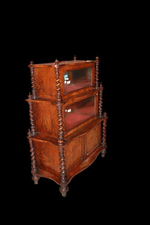 Piccolo credenzino cabinet inglese della prima metà 1800, stile Georgiano, in legno di noce -photo-2