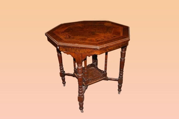 Tavolino inglese della seconda metà 1800, stile Vittoriano, in legno di noce, radica di noce -photo-3