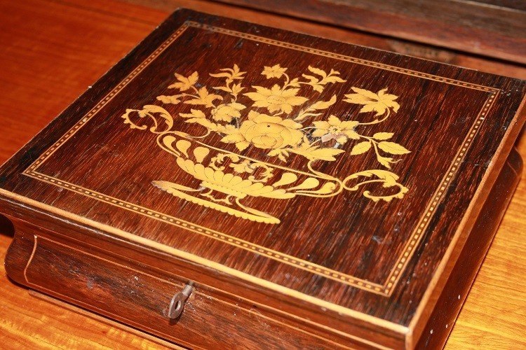 Piccola scatola francese di metà 180, stile Carlo X, in legno di palissandro-photo-4