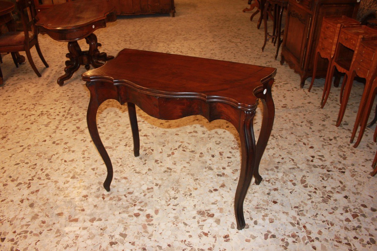 Tavolino da gioco italiano di metà 1800, stile Luigi Filippo, in legno di noce