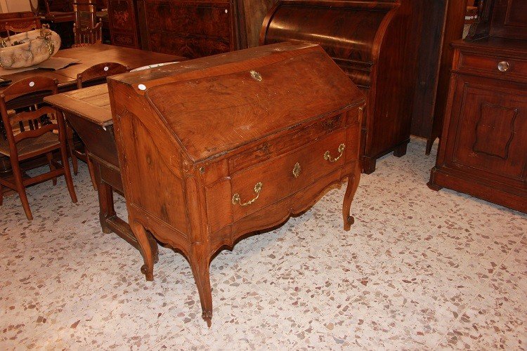 Ribalta francese di fine 1700, stile Provenzale, in legno di noce-photo-2