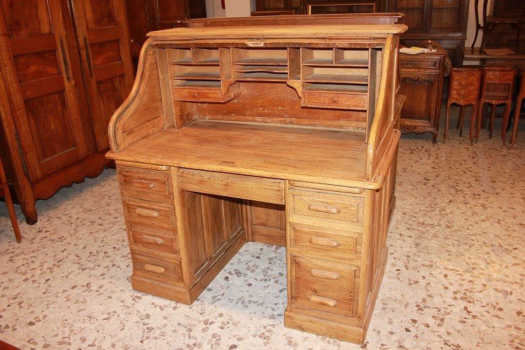Bellissima scrivania a rullo americana di inizio 1900 in legno di rovere