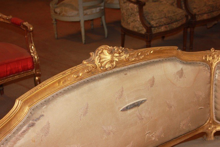 Salotto francese di metà 1800, stile Luigi XV, in legno dorato-photo-3