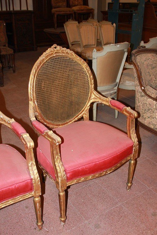 Salotto francese di metà1800, stile Luigi XVI, in legno dorato foglia oro-photo-2