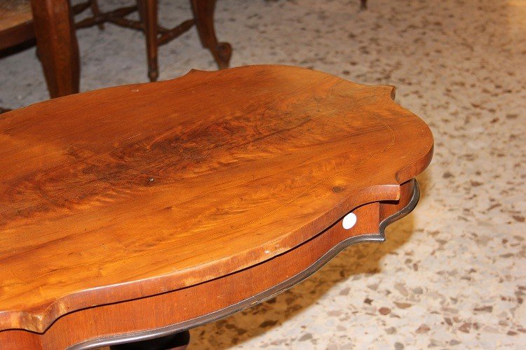 Tavolino Nord Europa di metà 1800, stile Biedermeier, in legno di mogano e piuma di mogano-photo-3