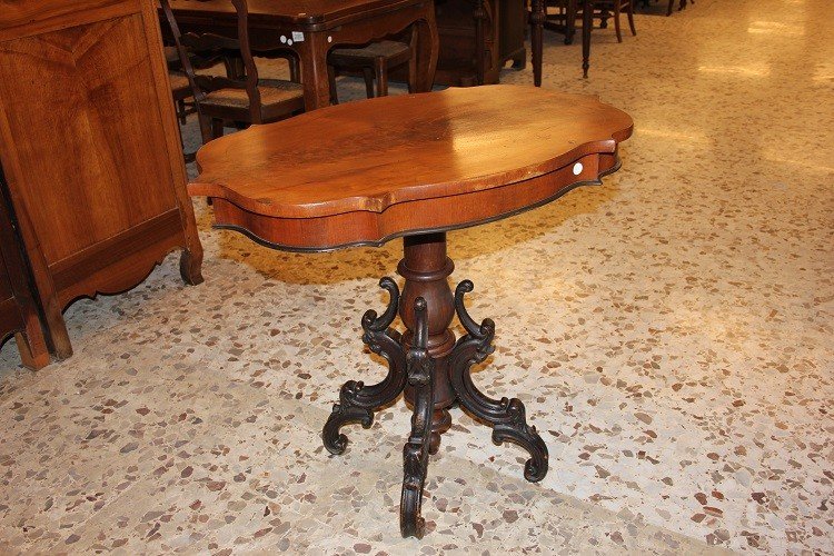 Tavolino Nord Europa di metà 1800, stile Biedermeier, in legno di mogano e piuma di mogano-photo-4