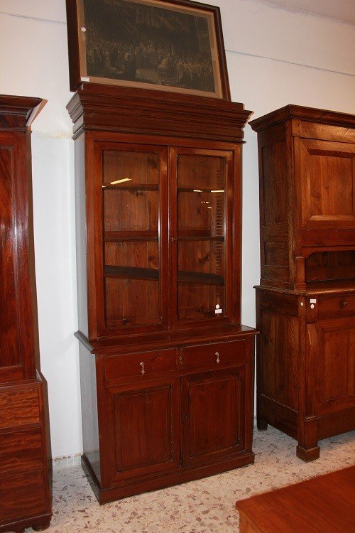 Credenza libreria italiana del 1800 in legno di abete tinto noce