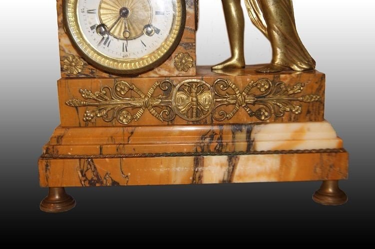 Bellissimo tris di orologio e vasi in marmo giallo Siena Impero 1800-photo-4