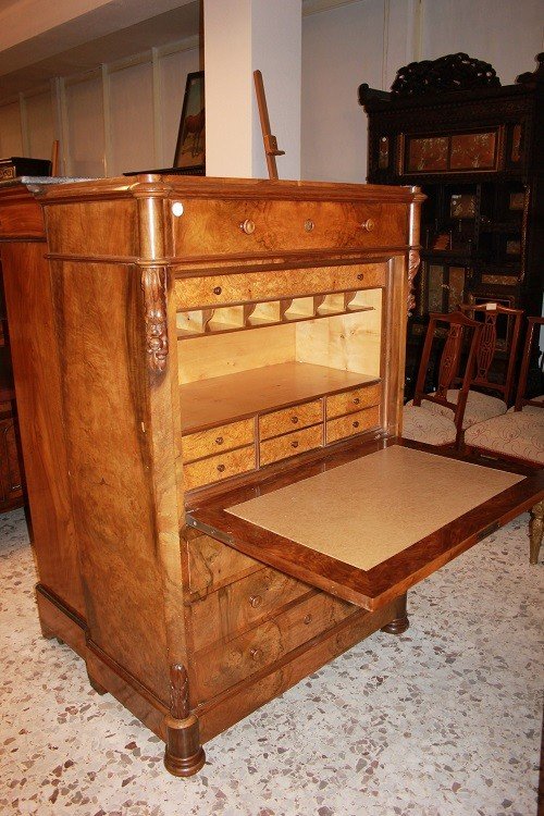 Secretaire Nord Europa della seconda metà del 1800, stile Biedermeier, in legno di noce-photo-3