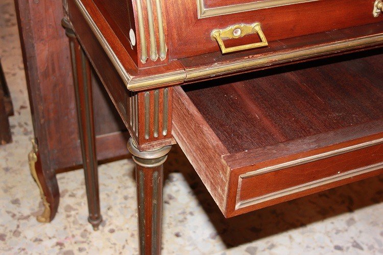 Cabinet credenzino francese di metà 1800, stile Luigi XVI, in legno di mogano e piuma di mogano-photo-2