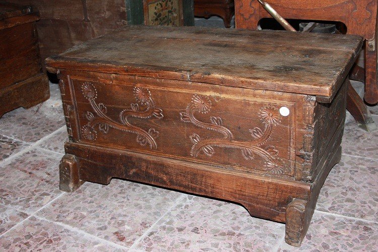 Cassapanca Francese di inizio 1800 in Legno di Noce