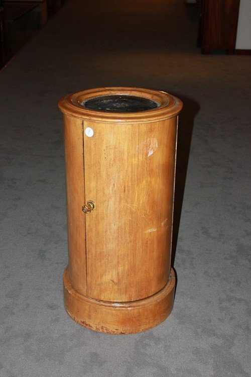 Mobiletto comodino a cilindro francese della seconda metà del 1800, stile Direttorio,