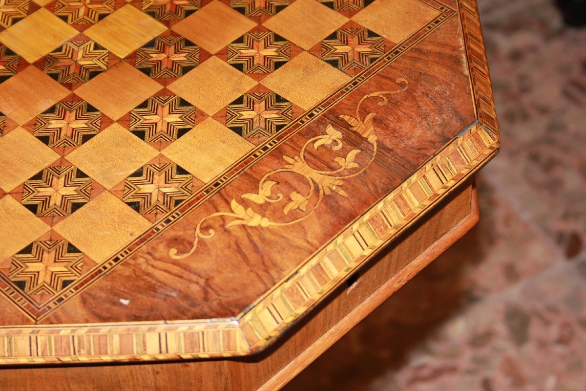 Tavolino Da Lavoro Inglese Riccamente intarsiato Stile Vittoriano in Legno di Noce-photo-4