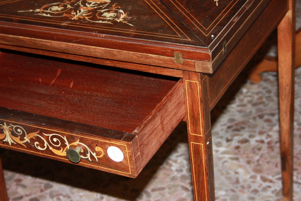 Tavolino a fazzoletto da gioco, inglese della seconda metà del 1800 stile Vittoriano-photo-2