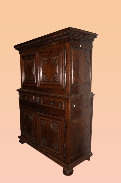 Antica credenza doppio corpo francese stile Luigi XIV di inizio 1700 in legno di castagno-photo-3