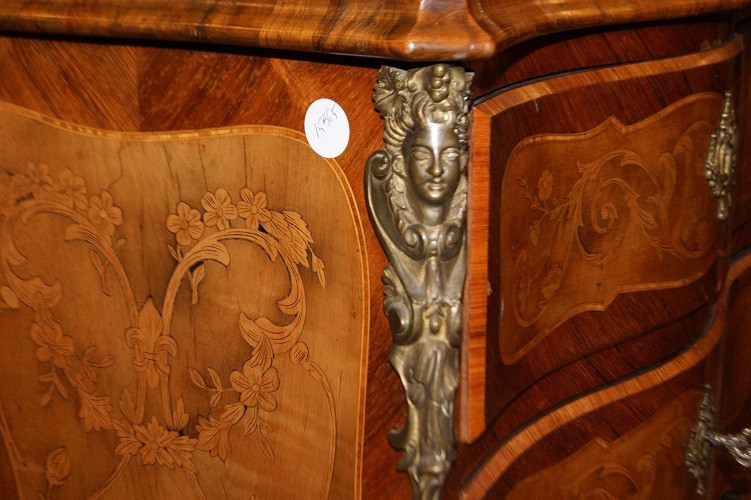 Bellissimo comoncino francese della seconda metà del 1800, stile Luigi XV, in legno di noce-photo-1