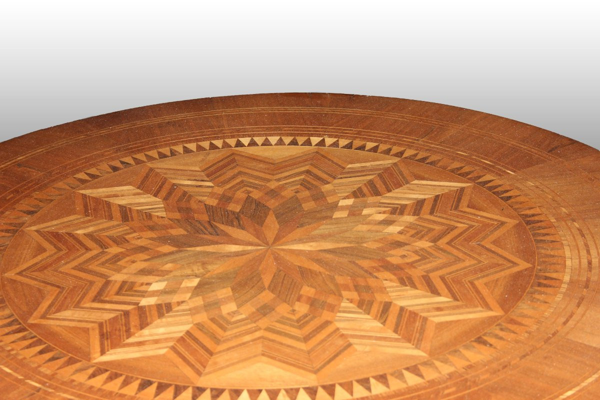 Tavolo sorrentino circolare fisso, italiano della metà del 1800, in legno di noce-photo-2