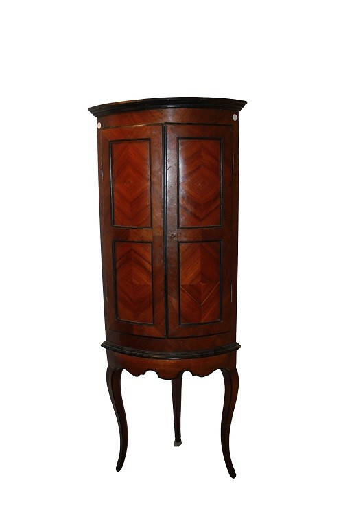 Angoliera francese di inizio 1800, stile Luigi XV, in legno di noce