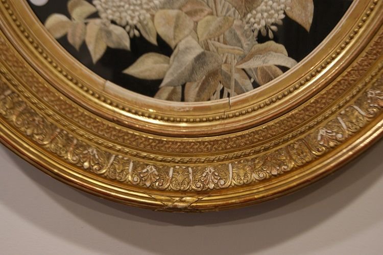 Quadro francese della seconda metà del 1800 con ricamato Sinforicarpo su fondo nero-photo-3