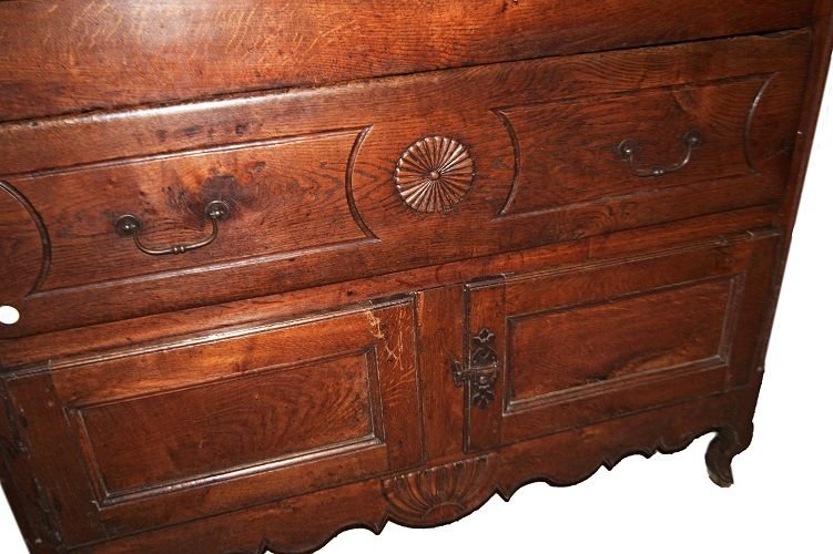 Grande stipo francese di fine 1600 in legno di rovere. Presenta 4 ante, 2 nel corpo superiore-photo-4