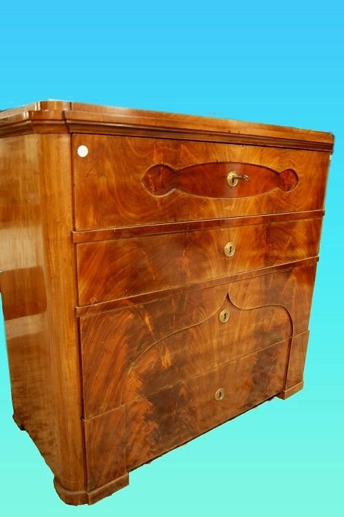 Comò Nord Europa di metà 1800, stile Biedermeier, in legno di mogano e piuma di mogano. Present-photo-2