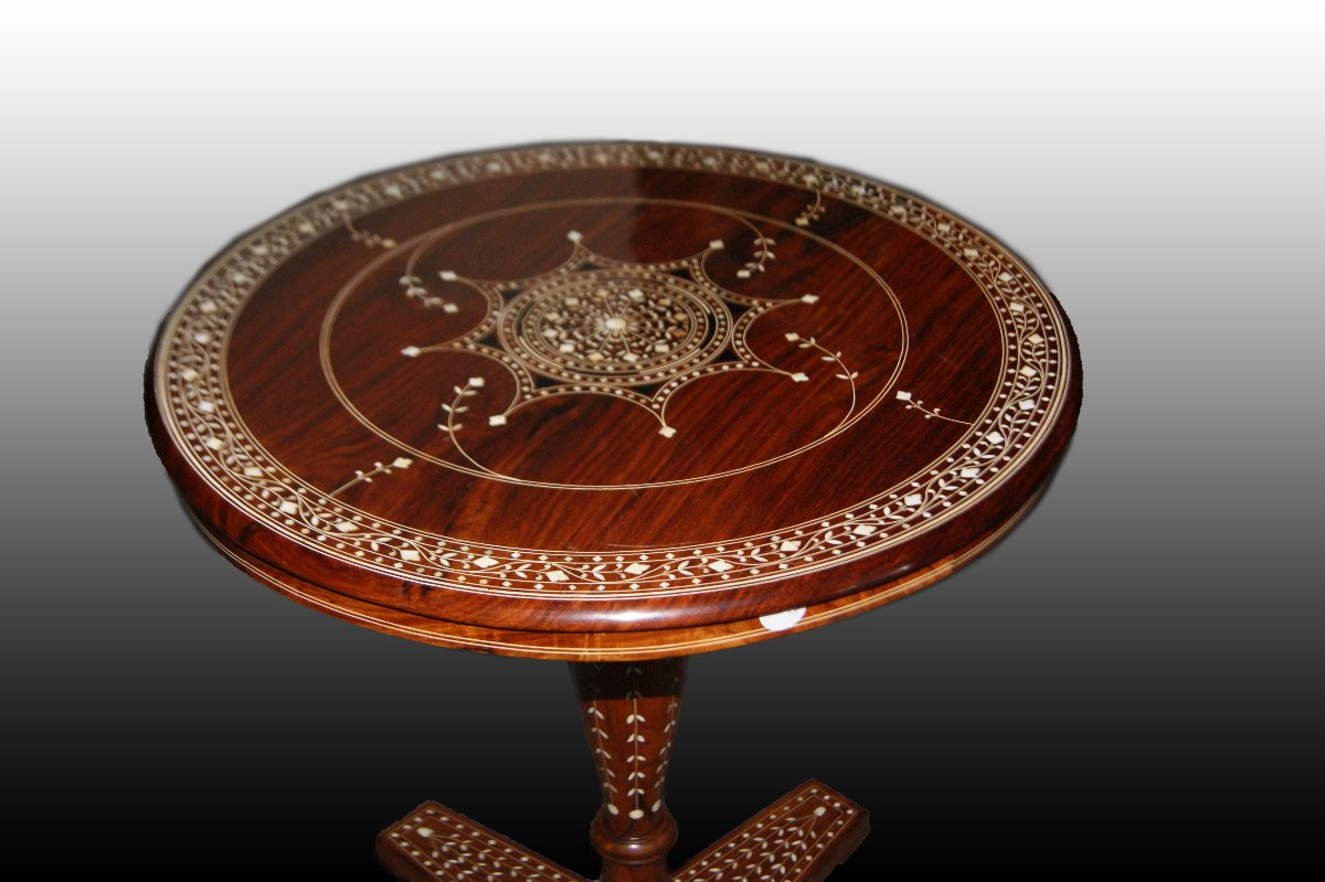 Bellissimo tavolino circolare inglese di metà 1800, stile Orientale, in legno di palissandro-photo-3